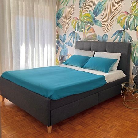 Il Giardino Del Comandante - Trilocale Con Garage Apartman San Remo Kültér fotó