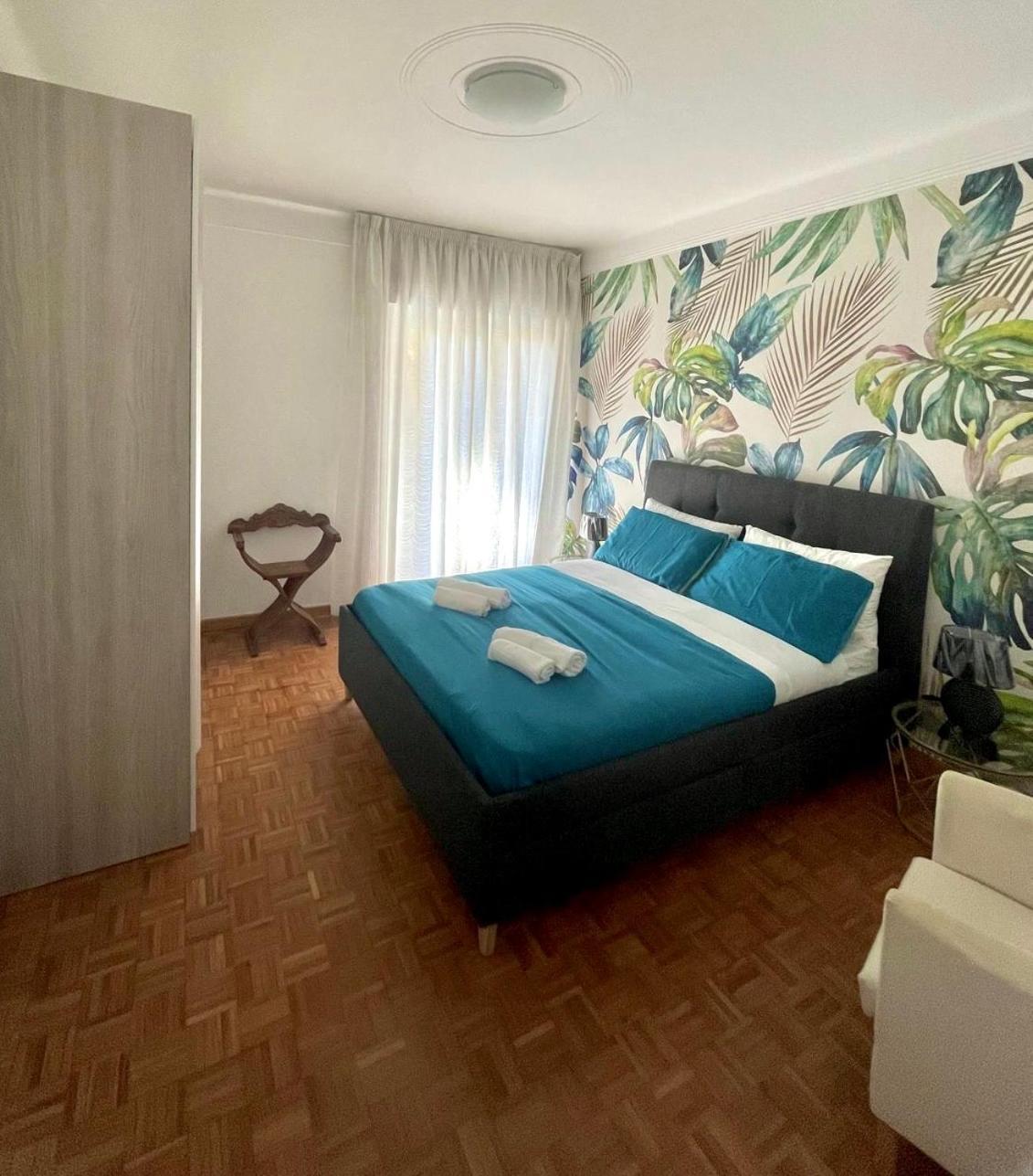 Il Giardino Del Comandante - Trilocale Con Garage Apartman San Remo Kültér fotó
