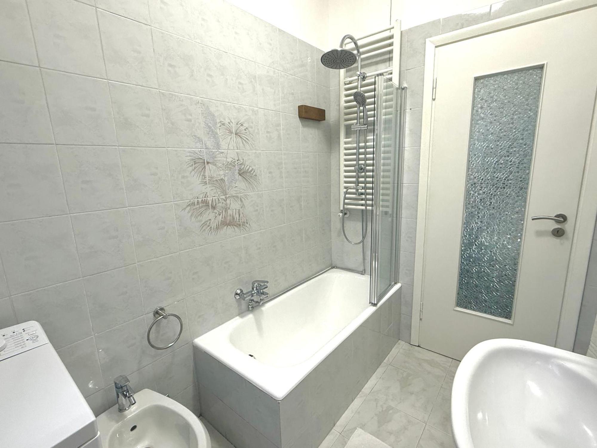 Il Giardino Del Comandante - Trilocale Con Garage Apartman San Remo Kültér fotó
