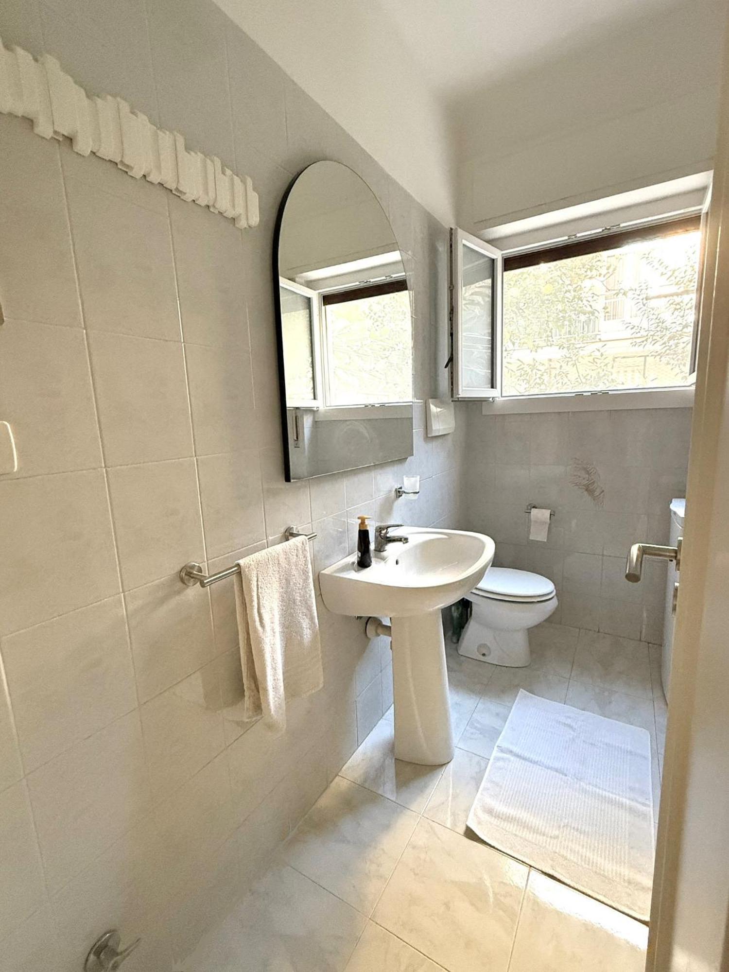 Il Giardino Del Comandante - Trilocale Con Garage Apartman San Remo Kültér fotó