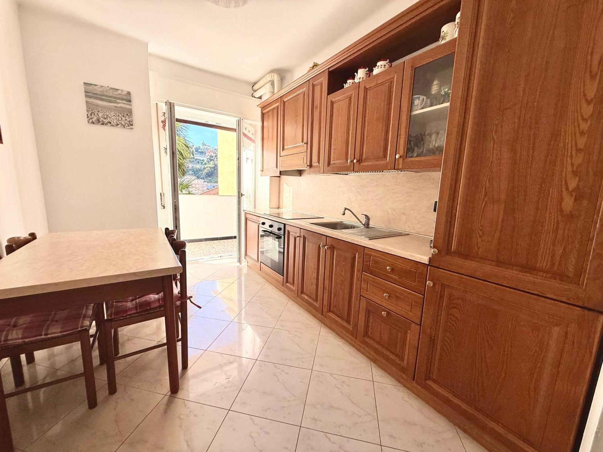 Il Giardino Del Comandante - Trilocale Con Garage Apartman San Remo Kültér fotó